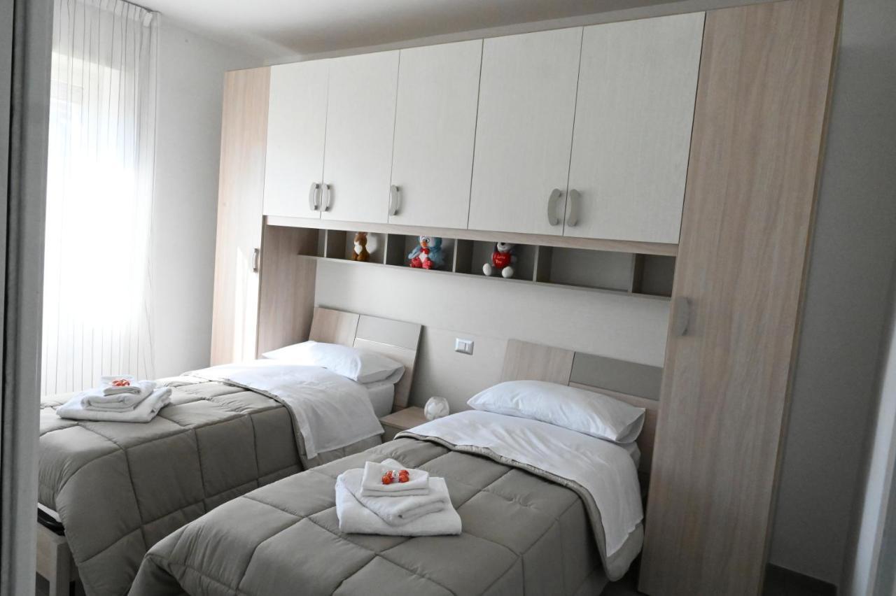 Naples Home 49 ภายนอก รูปภาพ